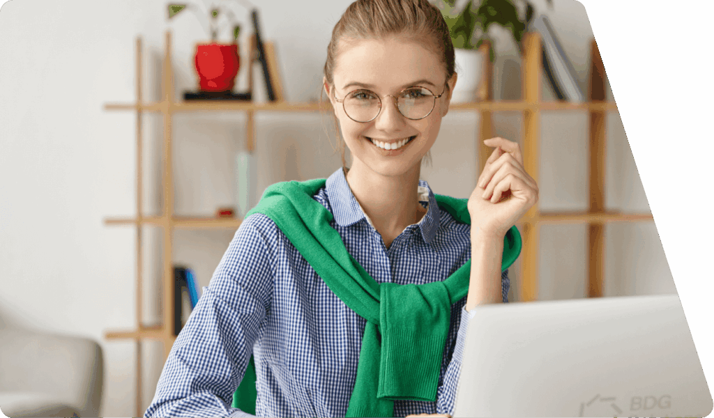 Frau am Laptop